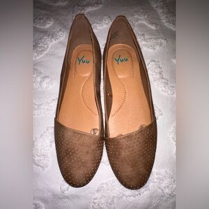 Tan flats 9.5